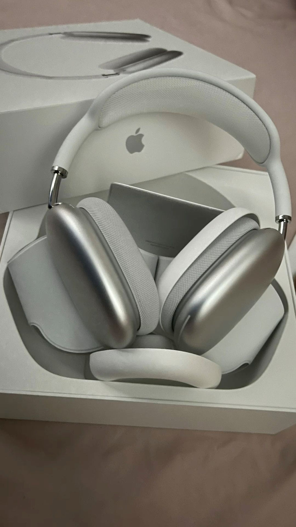Pods and Headphones supplier