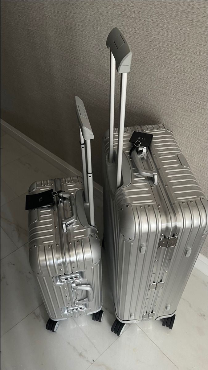 RIM—- suitcases supplier
