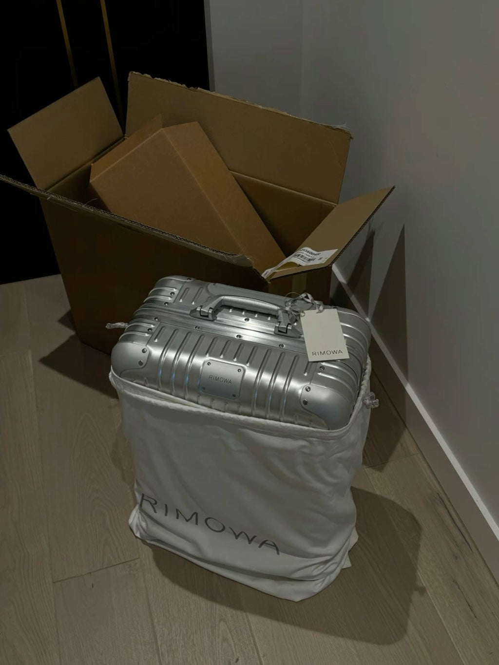 RIM—- suitcases supplier